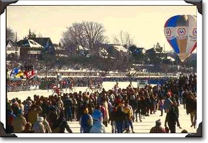 Winterlude crowds on Rideau Canal