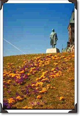 Sir Wilfrid Laurier statue, Parliament Hill