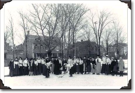 Ottawa Ladies College group, 1906, photo by W.J. Topley, PA42256