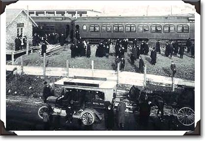 1st Canadian Northern train at Ottawa, Ont. 1909 - PA165400