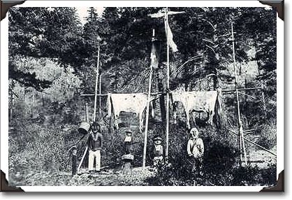 Grave site, British Columbia, c.1870; photo F. Dally c-10337