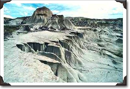 Desert erosion formation, Dinosaur Provincial Park, Alberta