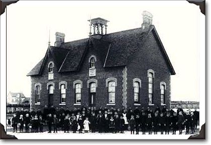 Public School, Metcalfe, Ontario, 1890, PA103927